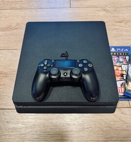 Predám Playstation PS 4 Slim 500gb - 2