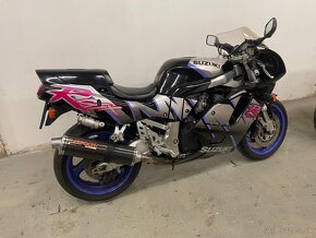 Suzuki GSXR 1992 - 93 - sběratelský stav - 2