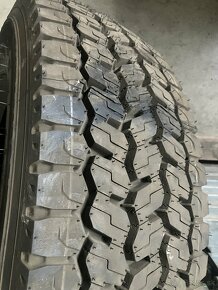 Michelin 215/75 R17,5 - 2