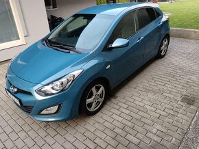 Hyundai i30 1.6 CRDi DOHC 16V Comfort - 2