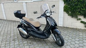 Piaggio Beverly 300ie Tourer - 2