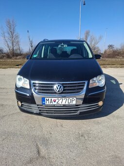 Vw touran 2.0tdi HIGHLINE - 2