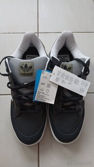 Adidas VARIAL ST - 2