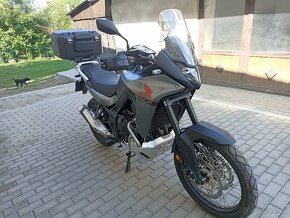 Honda Transalp 750 - 2