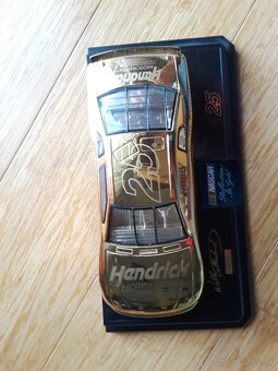 Pretekársky model Chevrolet Monte Carlo NASCAR Pozlátené 24k - 2