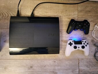 PS3 super slim SSD plus 18 hier - 2