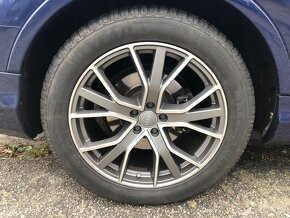 Audi Q7 285/45 R20 - 2