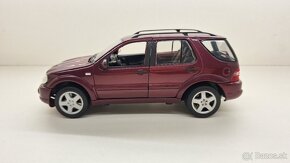 1:18 MERCEDES-BENZ ML 55 AMG - 2