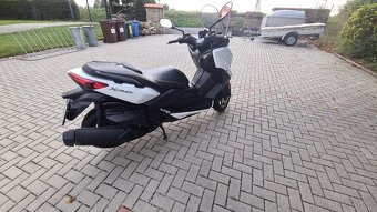 Na predaj Yamaha Xmax 400 r.v.2017 - 2