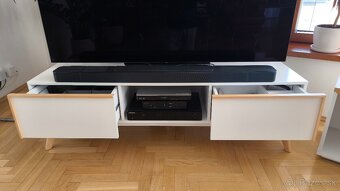 Stolík pod TV - 2