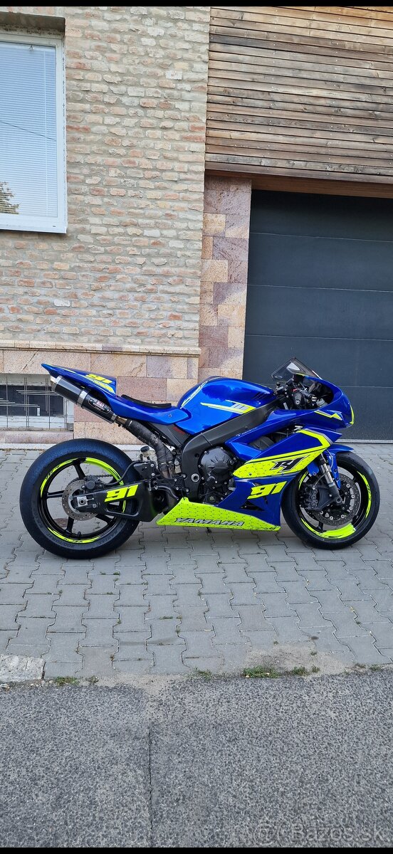 Yamaha YZF R1 - okruhovka