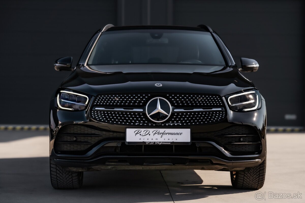 Mercedes-Benz GLC 300d 4Matic AMG Line / Dark Night Edition