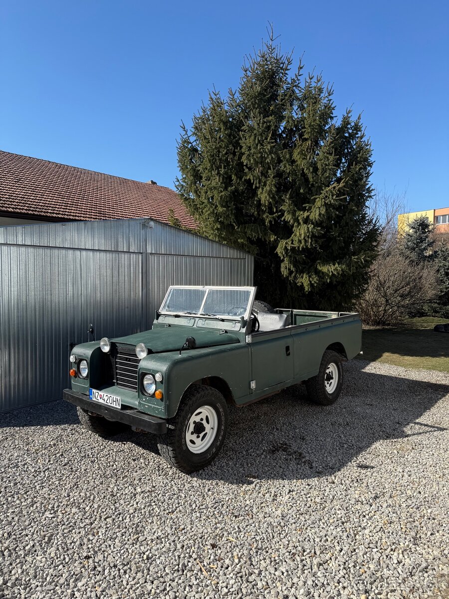 LAND ROVER SERIES 3 109”