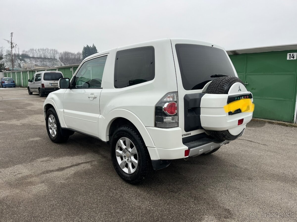 Pajero 3.2DI-D 147kw 2012 manual