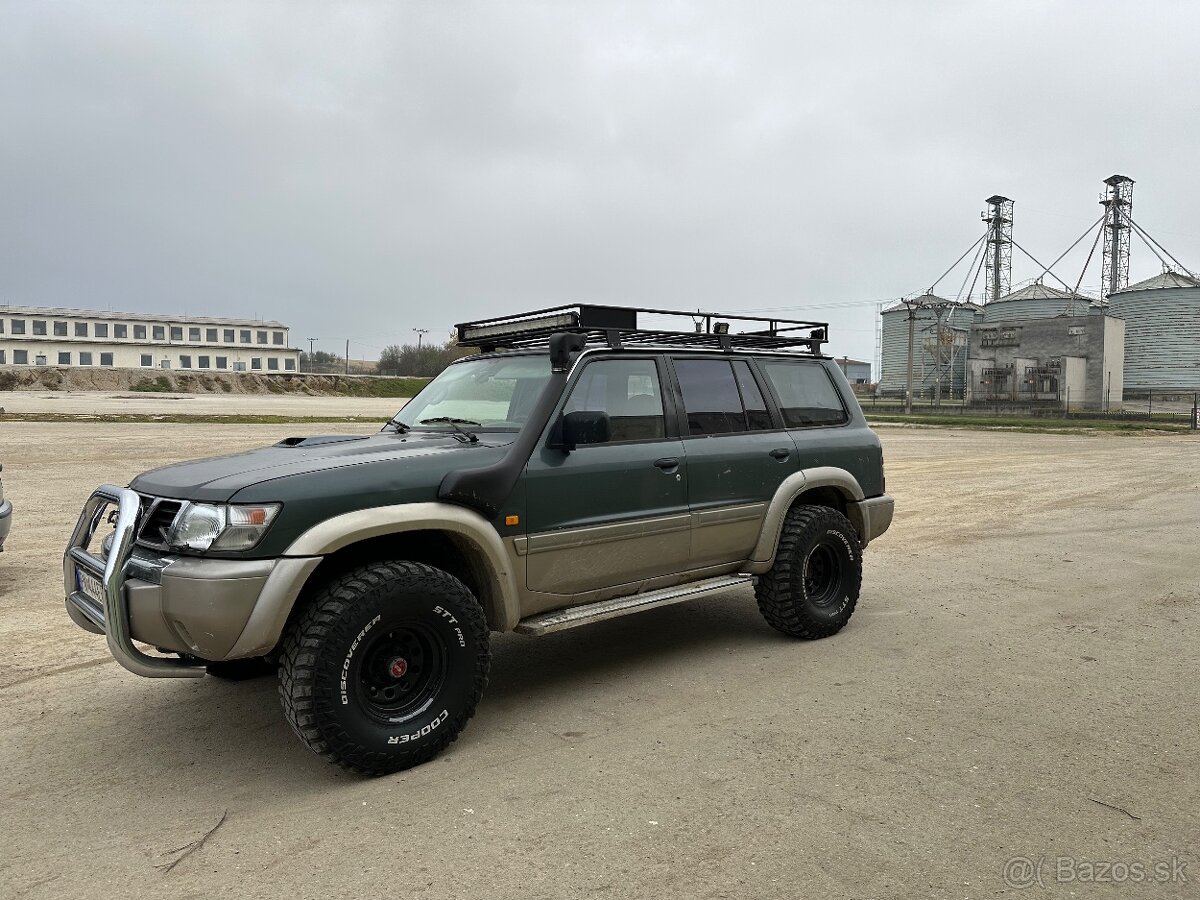 Nissan Patrol Y61 Wagon