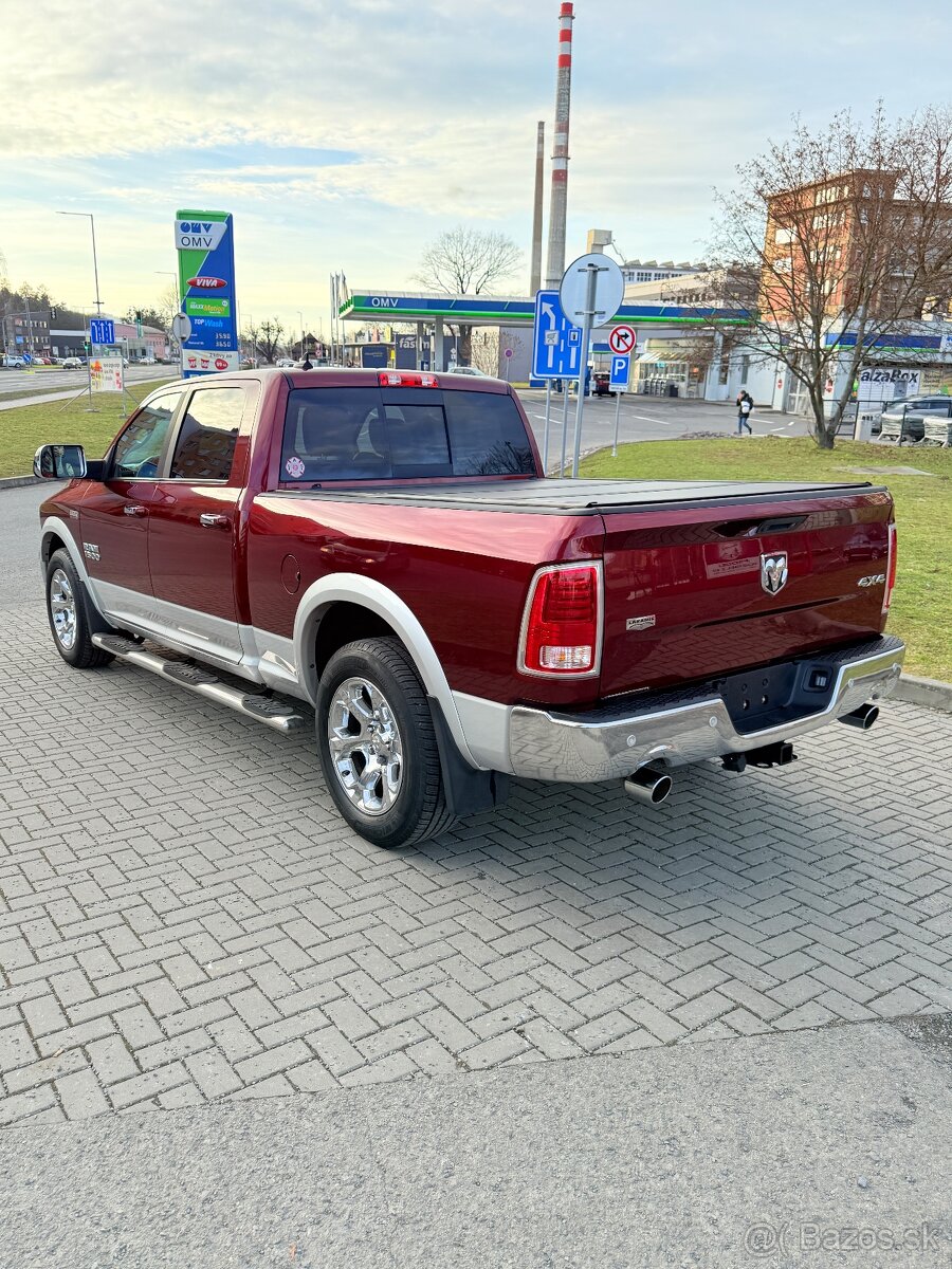 Dodge RAM Laramie 5.7 HEMI—LONG—2018—kůže—tažné 3.5t