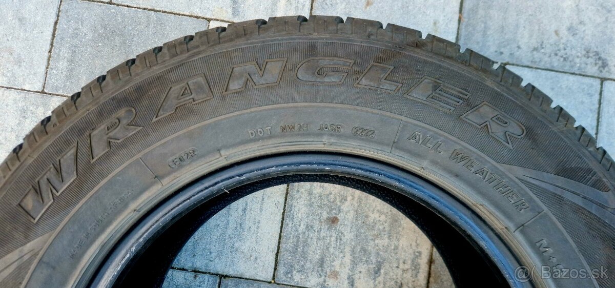 265/65r17 GoodYear Wrangler HP All Weather M+S