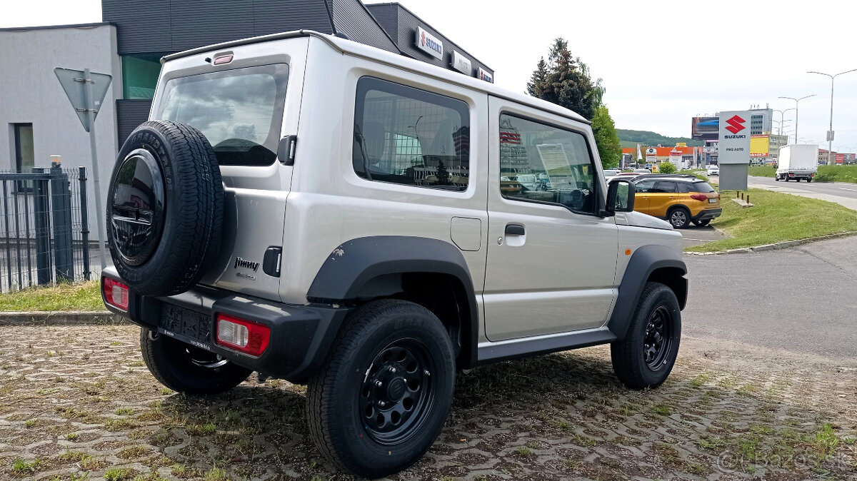 Suzuki Jimny 1,5i GL LCV strieborný