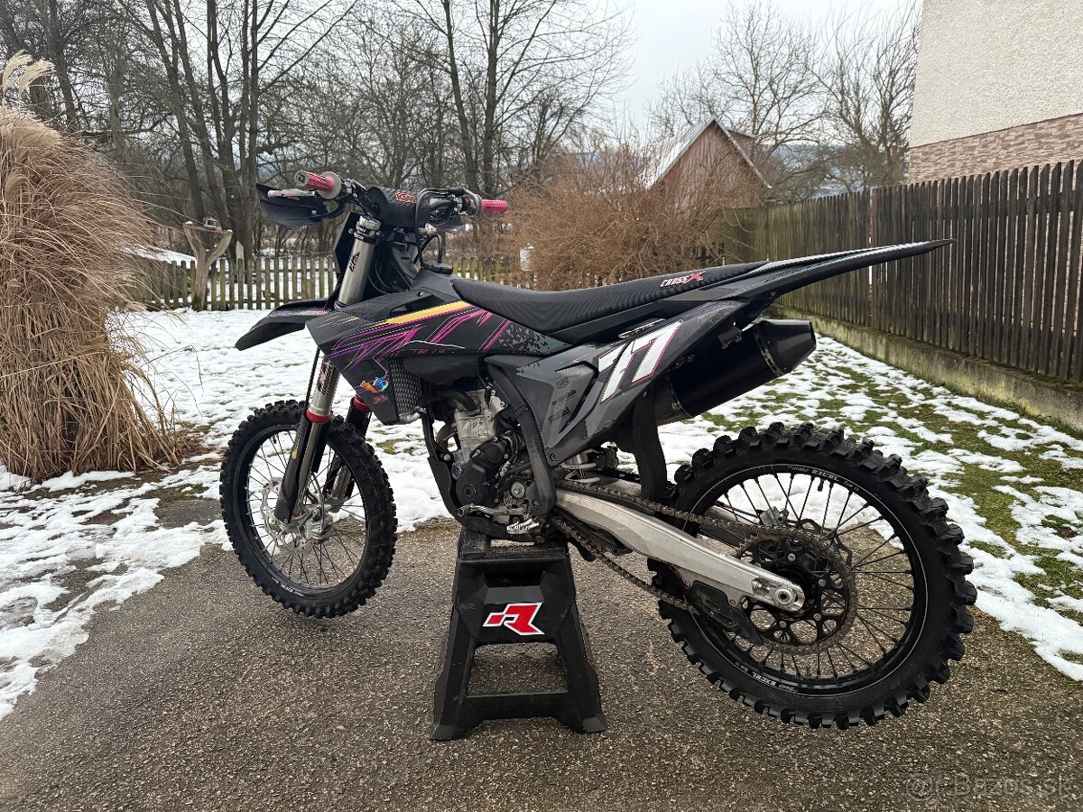 KTM 250