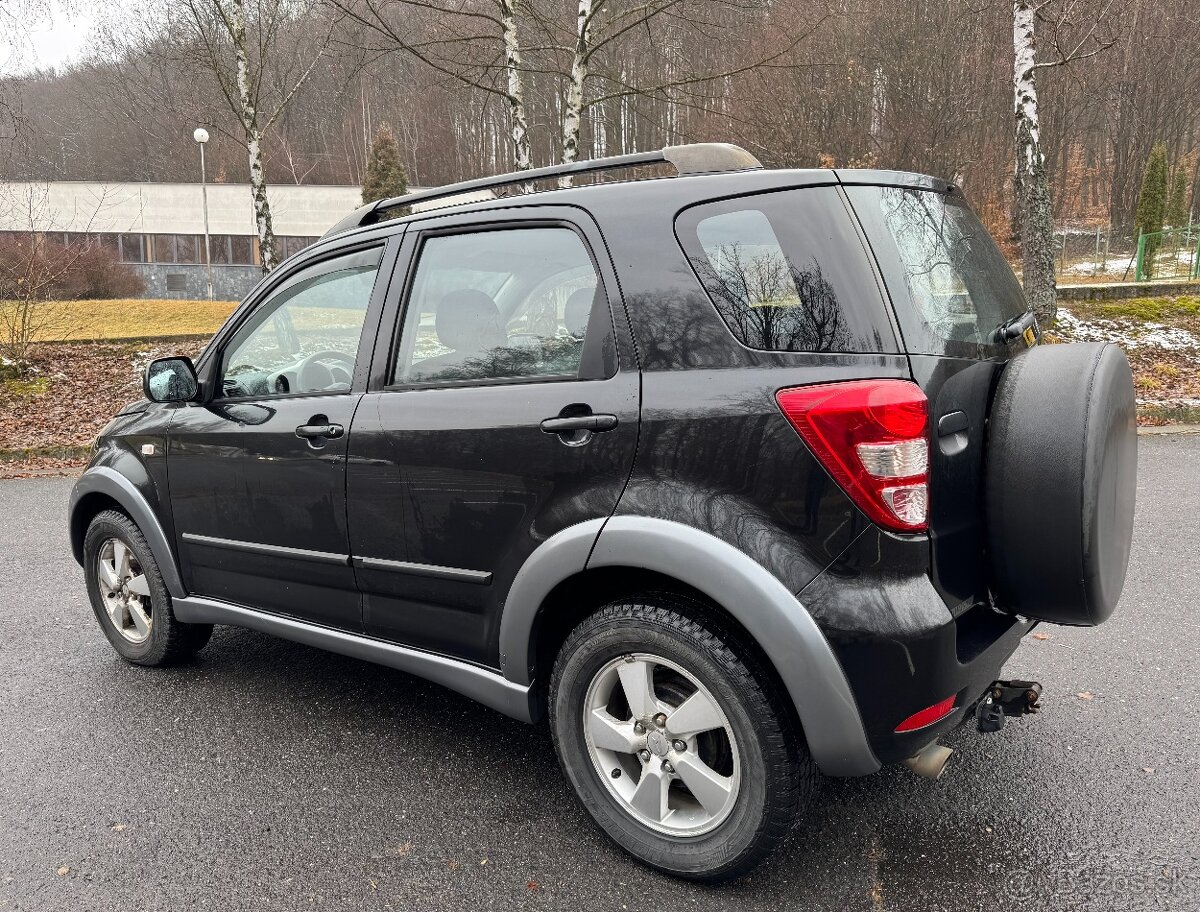 Daihatsu Terios Top S 1.5i 77kw Benzín 4x4