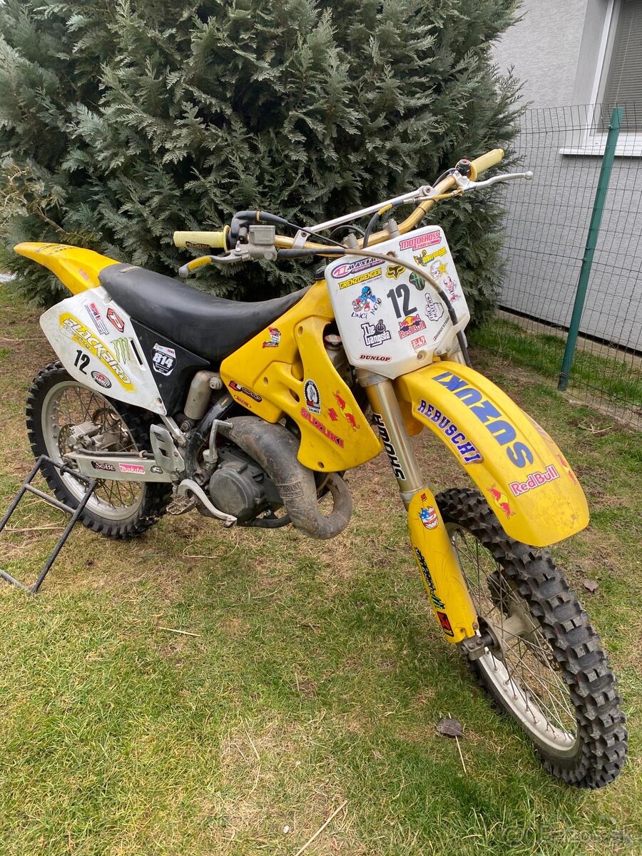 Predám Suzuki rm 125 - 99