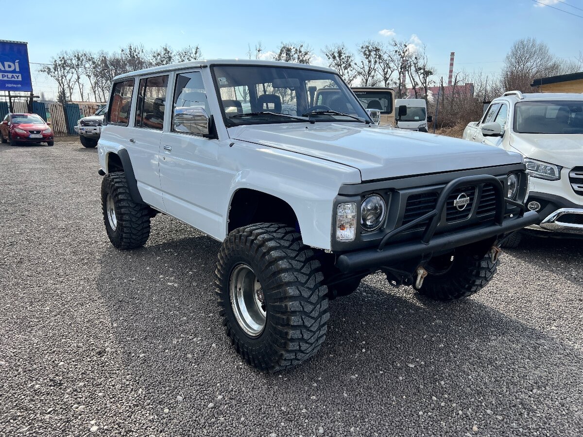 Nissan Patrol y60 2.8td