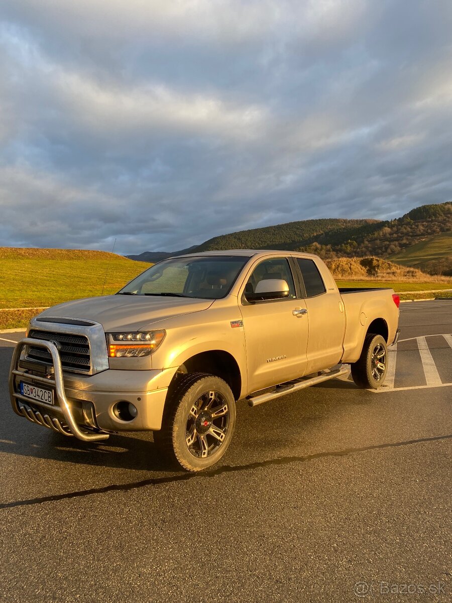 Toyota Tundra 5,7 iforce