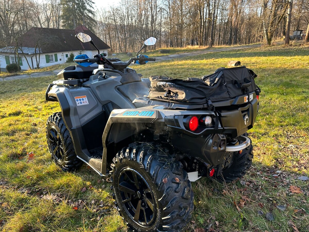 CAN AM OUTLANDER 1000 DPS,2023,VEĽKÁ VÝBAVA,900KM