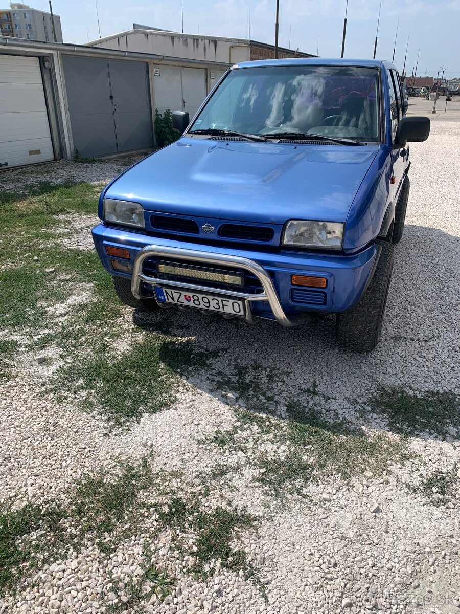 Predám Nissan Terrano II.