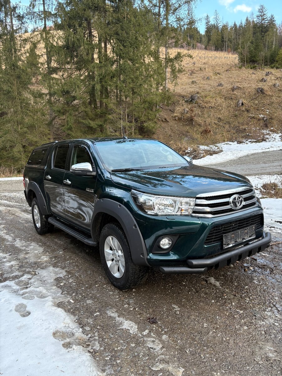 TOYOTA HILUX DC 2.4 D-4D 4X4 MANUAL