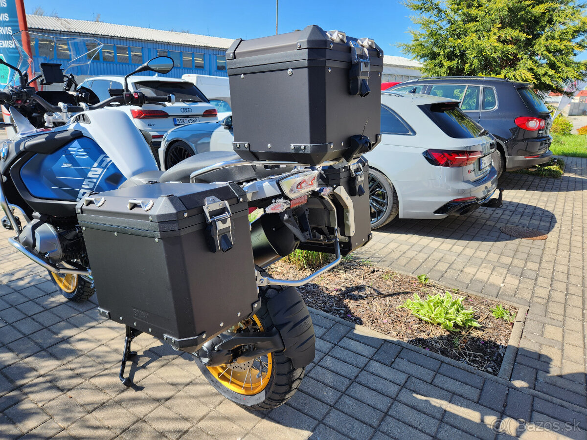 BMW R  1250 GS Adventure téměř nová