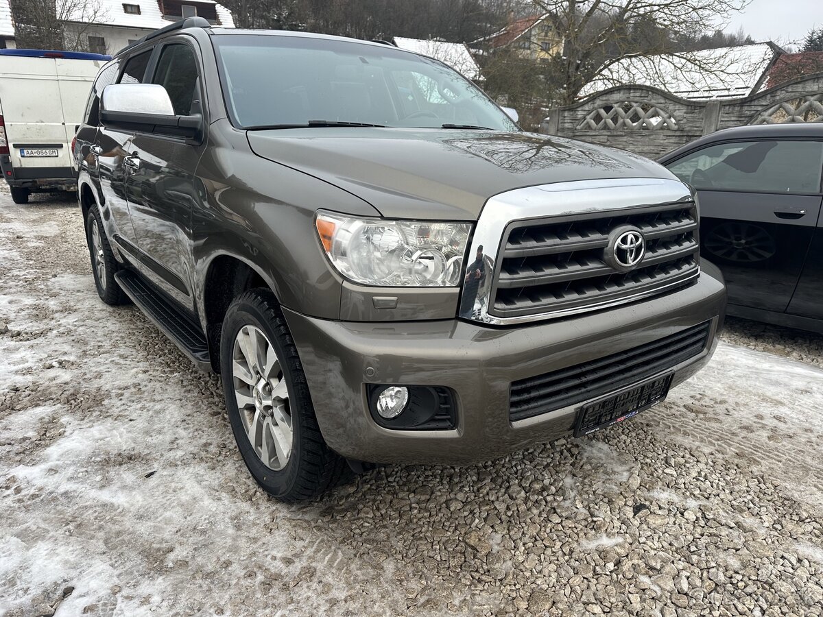 2014 Toyota Sequoia Limited 5,7 V8 4x4 8-miestna