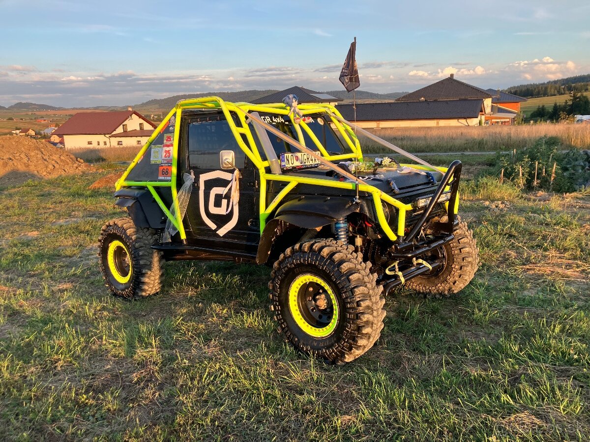 Suzuki samurai  offroad special.