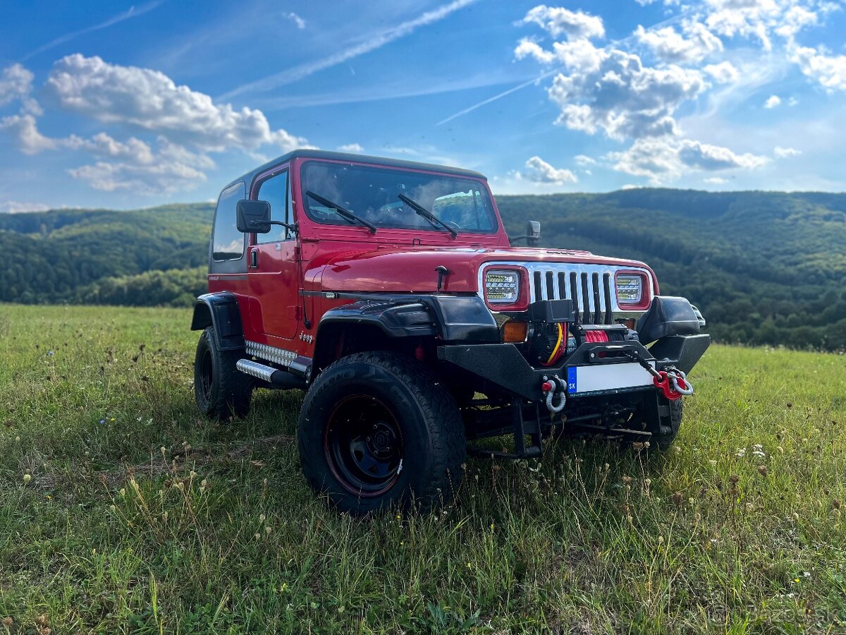 Jeep Wrangler 2.5 Benzín 90kw, 5MT TOP STAV