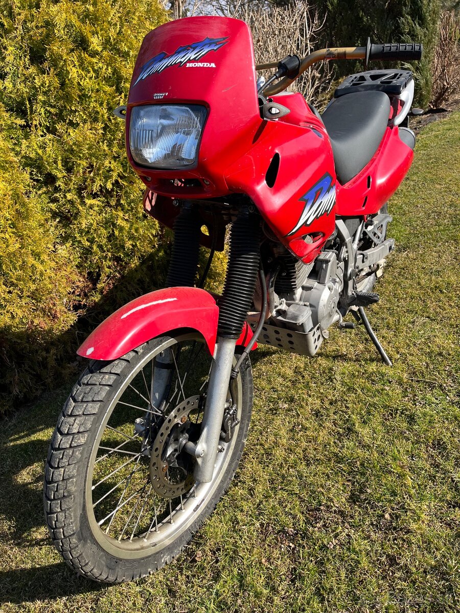 Honda Dominator