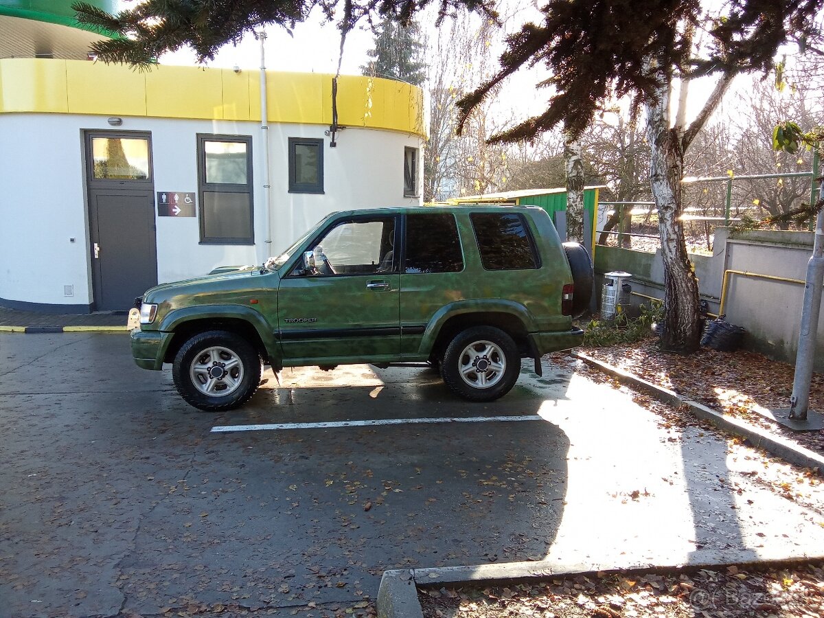 Isuzu trooper