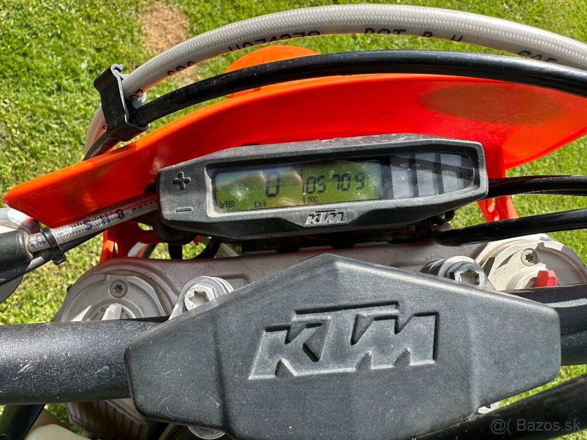 Predám Ktm exc-f 250, model 2020, TP + ŠPZ