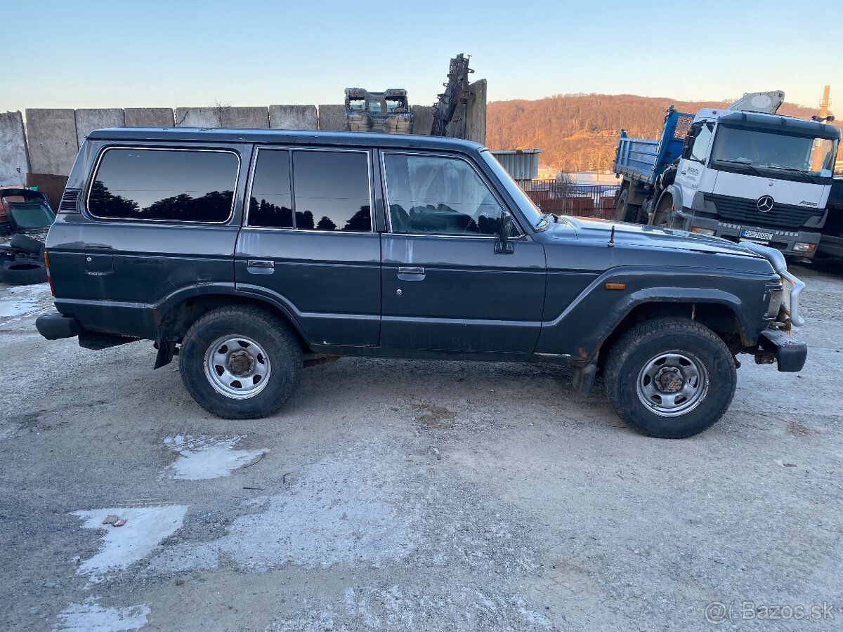 Toyota Land Cruiser HJ61