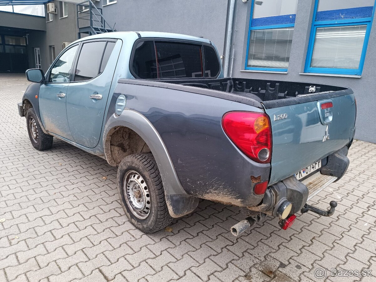 Mitsubishi L200 2.5 DI-D 100kw 4WD - Nepojazdné