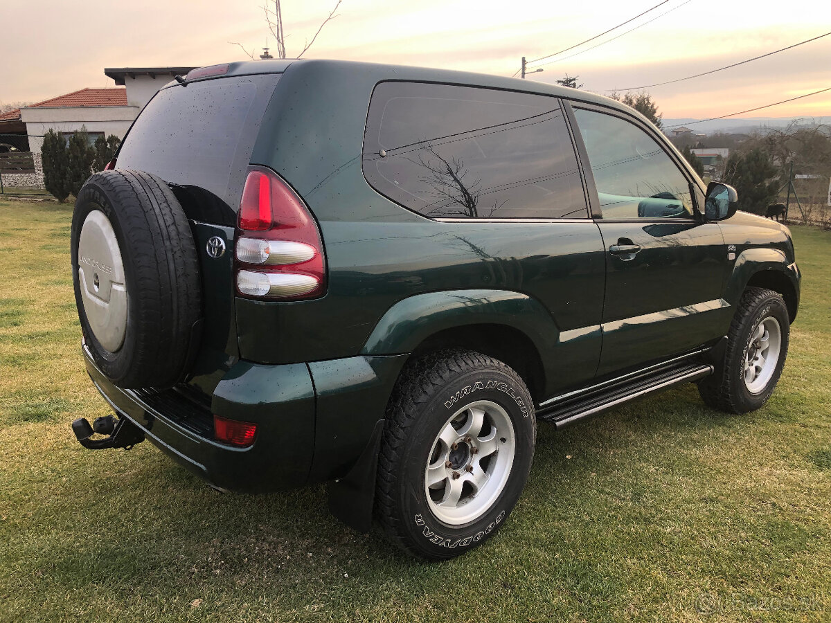 Toyota Land Cruiser J12