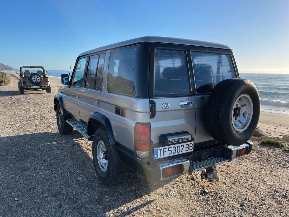 Toyota Land Cruiser KZJ77 LX 3.0 turbo