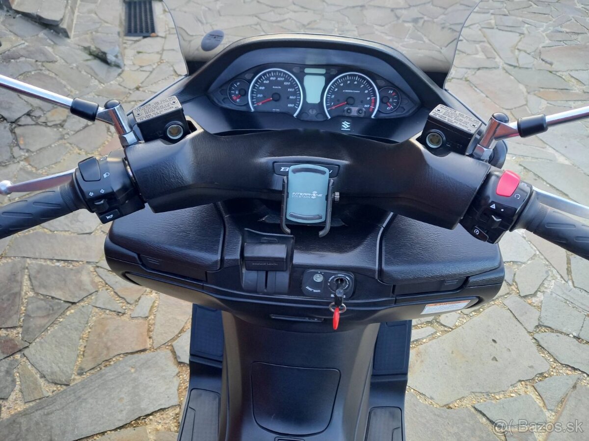 Suzuki Burgman 400 rok 2014