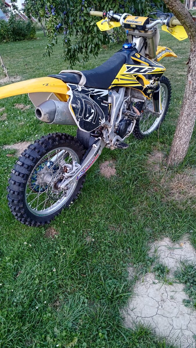 Yamaha yzf250