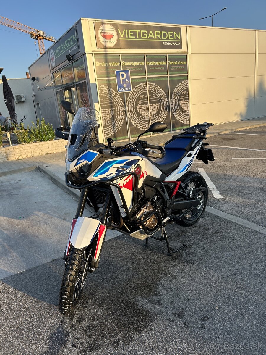 Honda Africa Twin Crf 1100 EERA MANUAL 2024/7 5k km biela