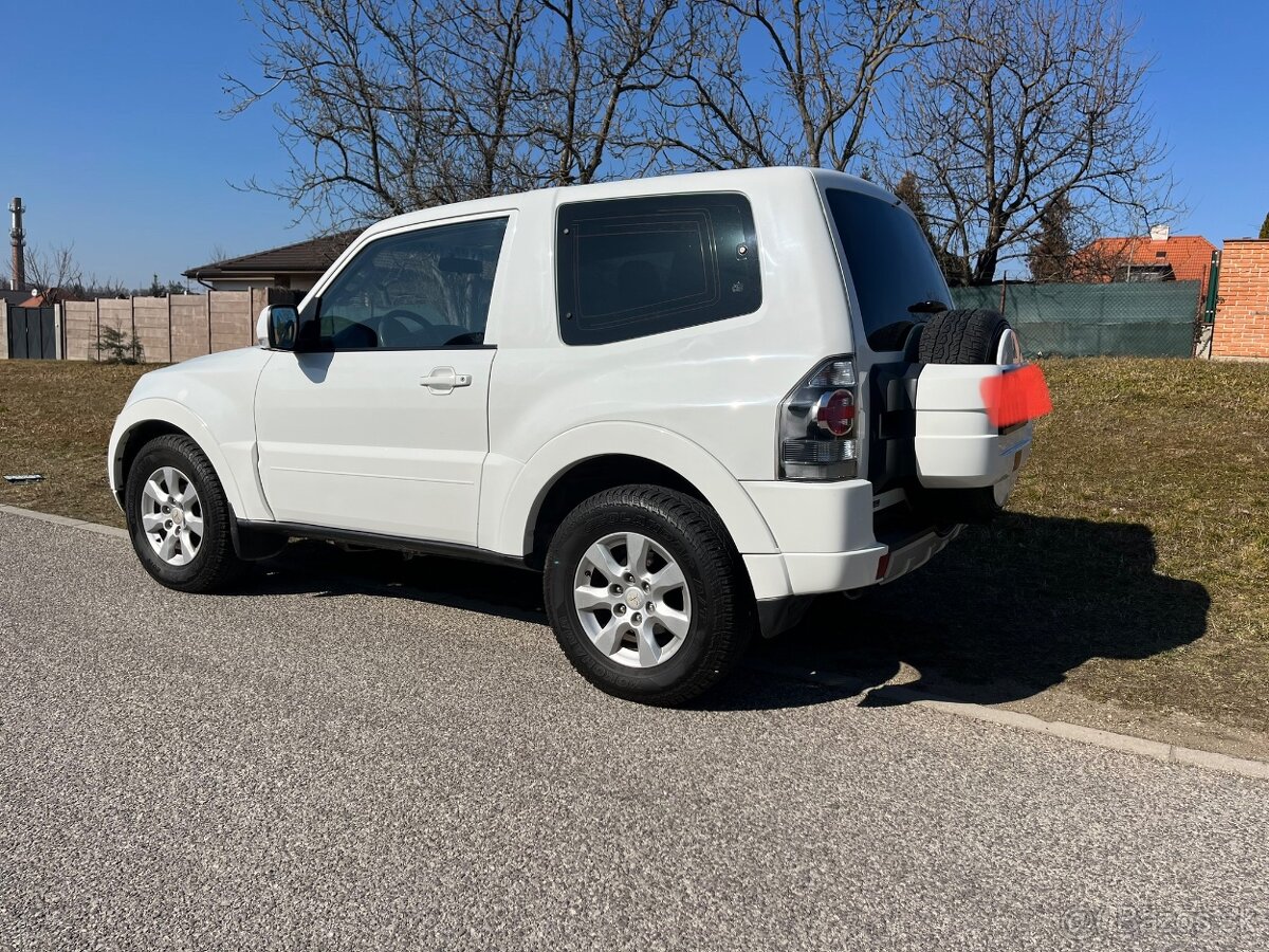 Mitsubishi Pajero 3.2 di-d 147kw 2012