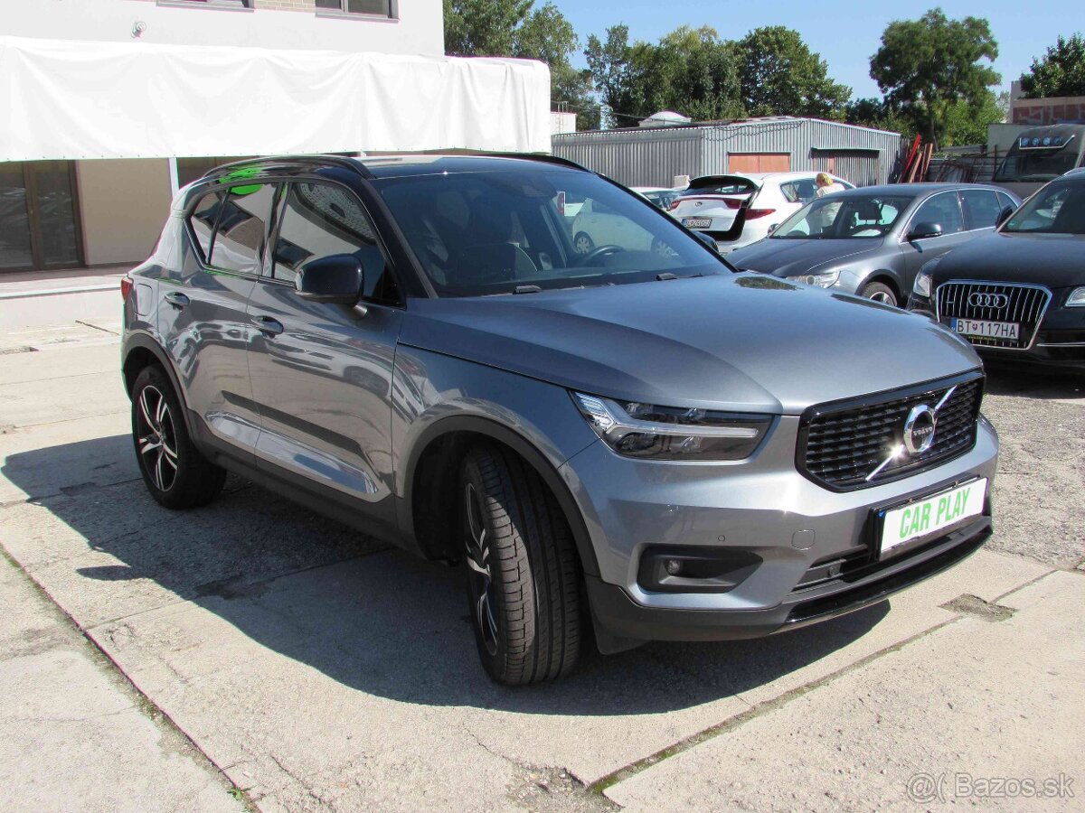 Volvo XC40 D4 R-Design AWD A/T