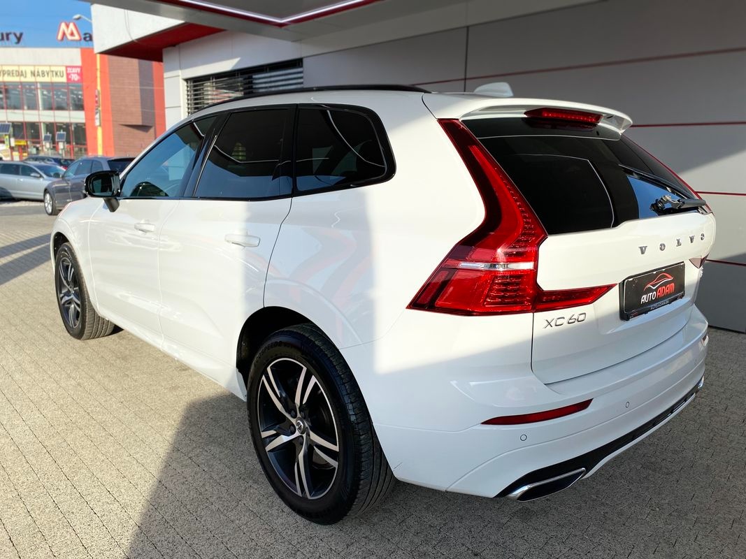 Volvo XC60 B4 145 kW AWD Geartronic R-Desing