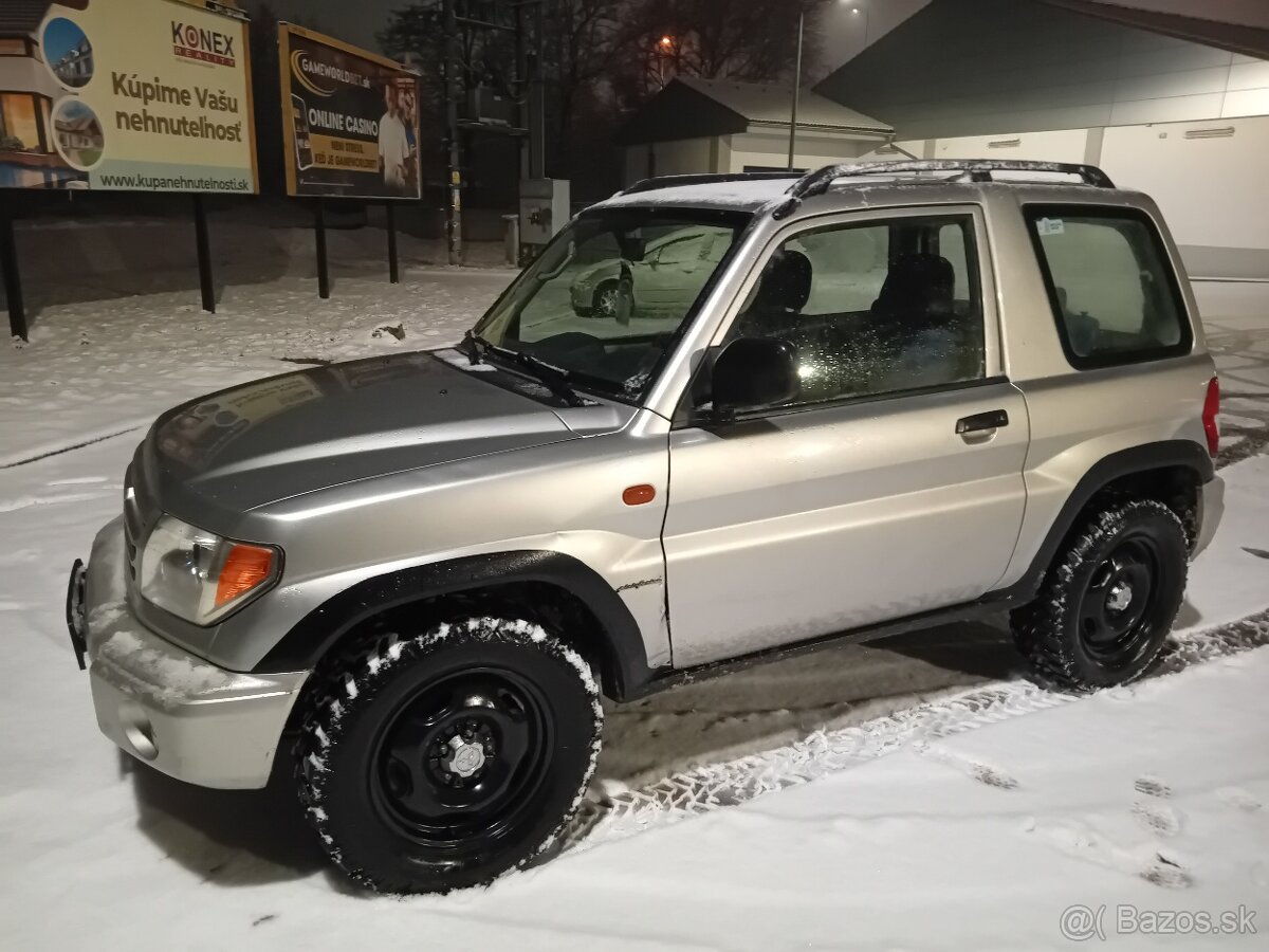 Mitsubishi pajero pinin