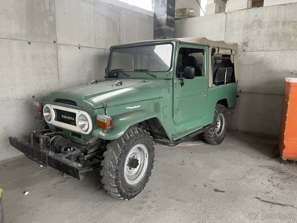 Toyota land cruiser bj43