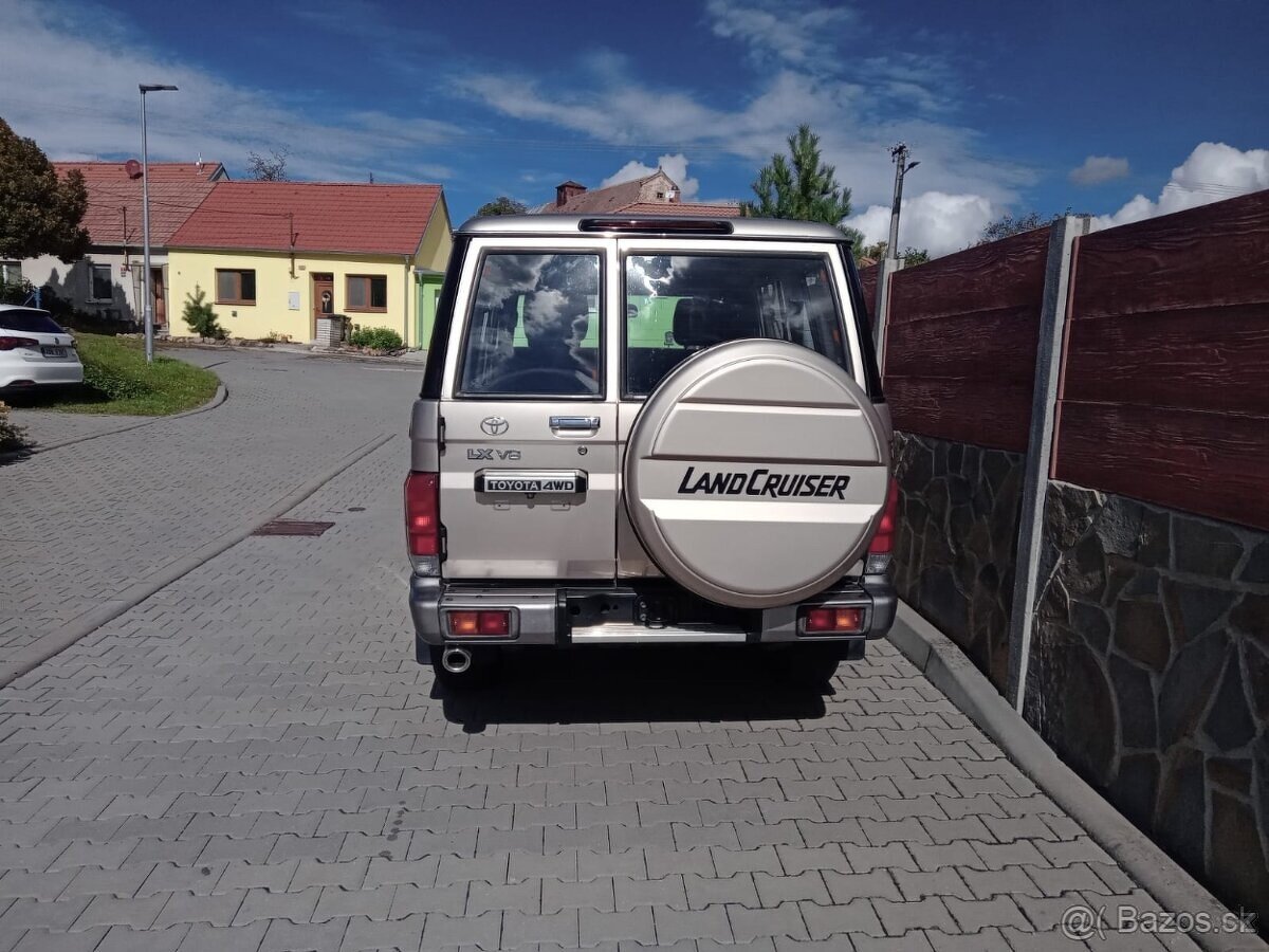 LAND CRUISER 76 HZJ 4,5TD V8, 4x4, 200PS, Klima,5MT,NEW 21